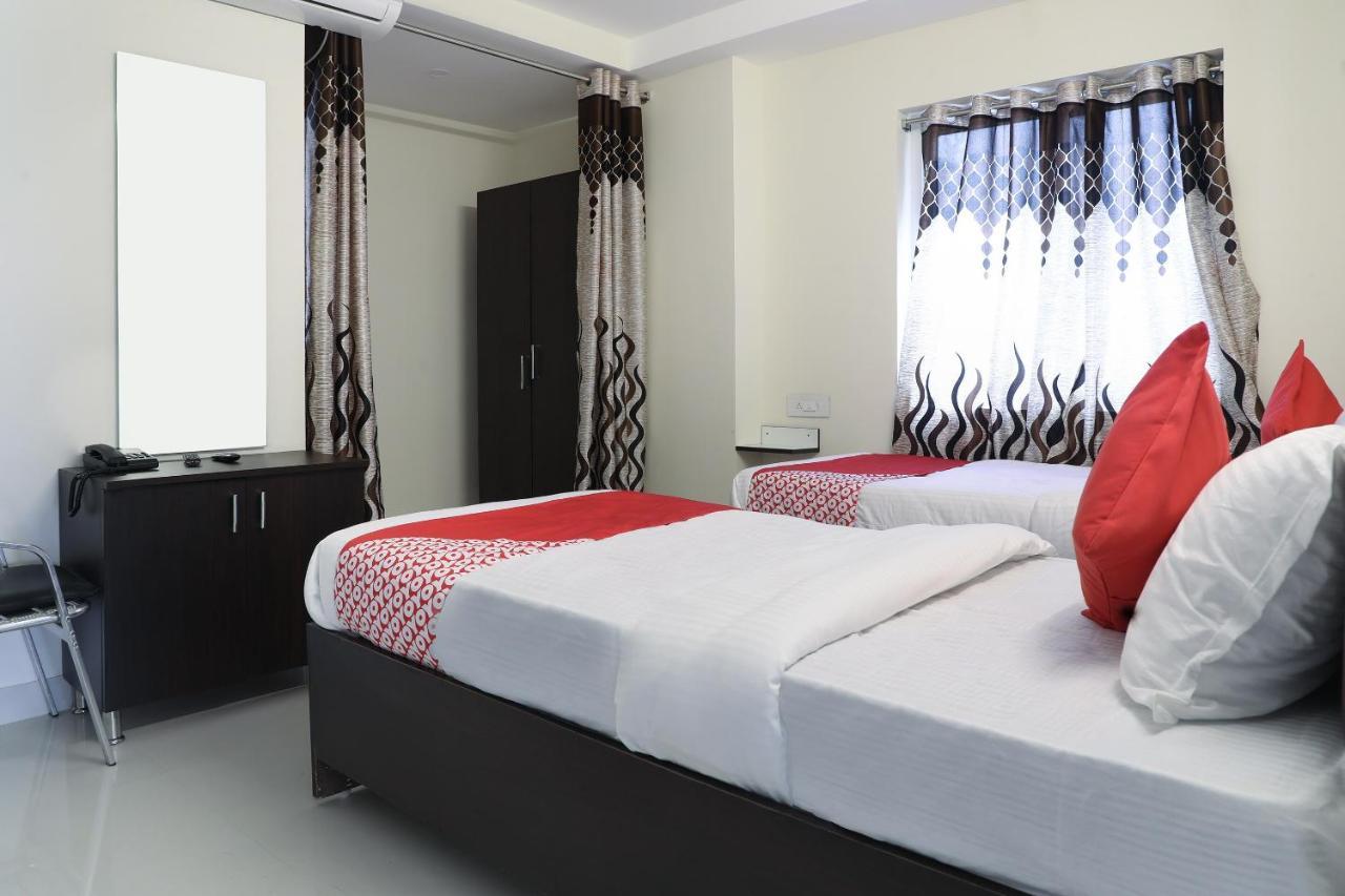 Oyo Way Inn Kondapur  Zewnętrze zdjęcie