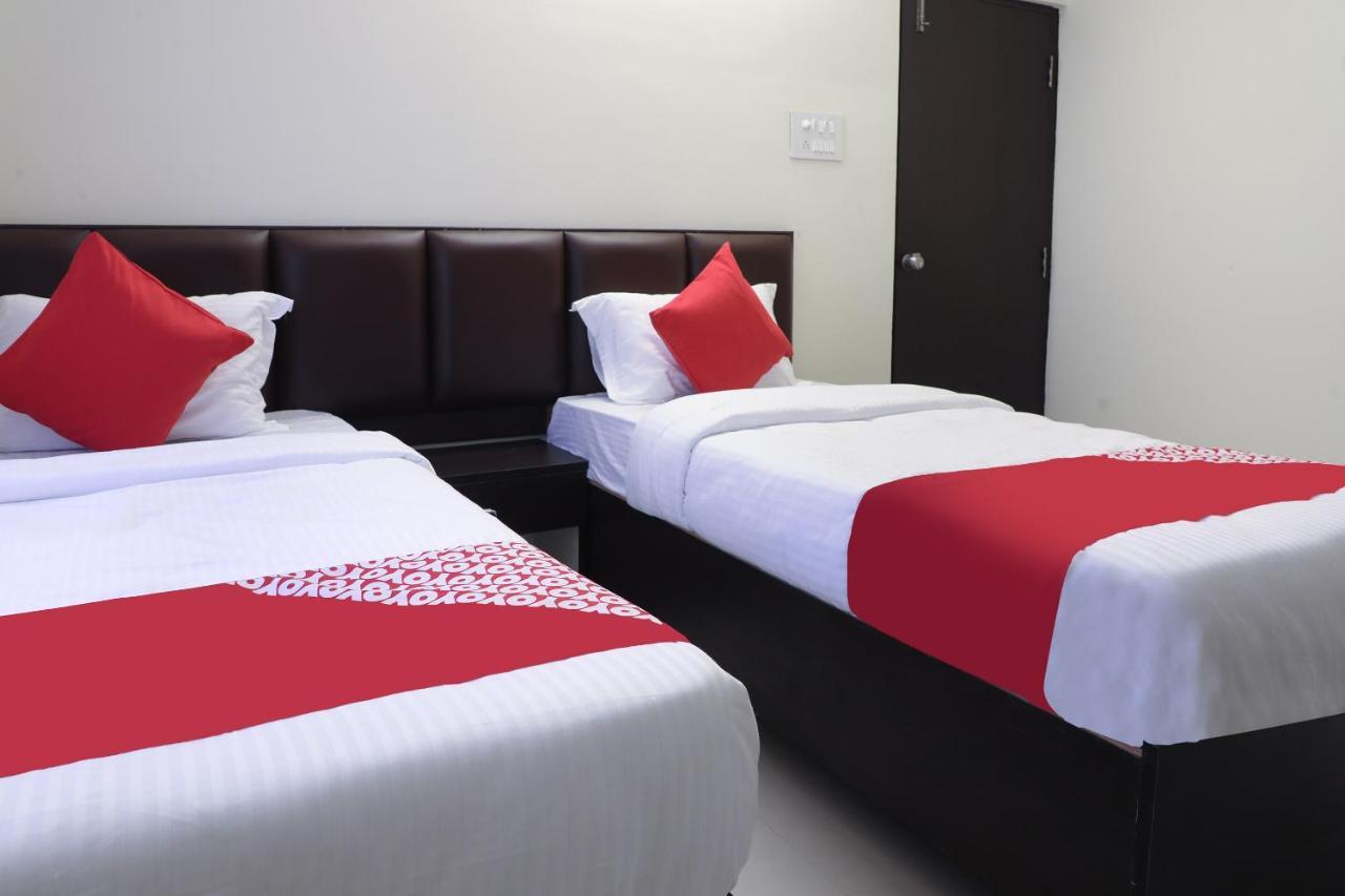 Oyo Way Inn Kondapur  Zewnętrze zdjęcie